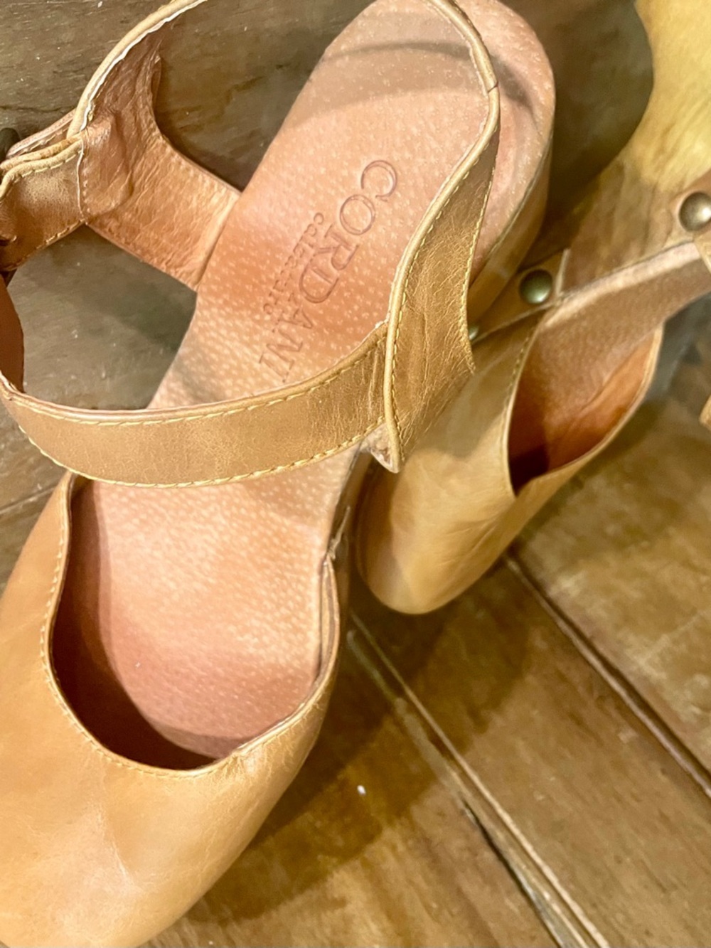 Cordani Zori Tan Leather Wooden Heeled Clogs - Picture 2 of 7